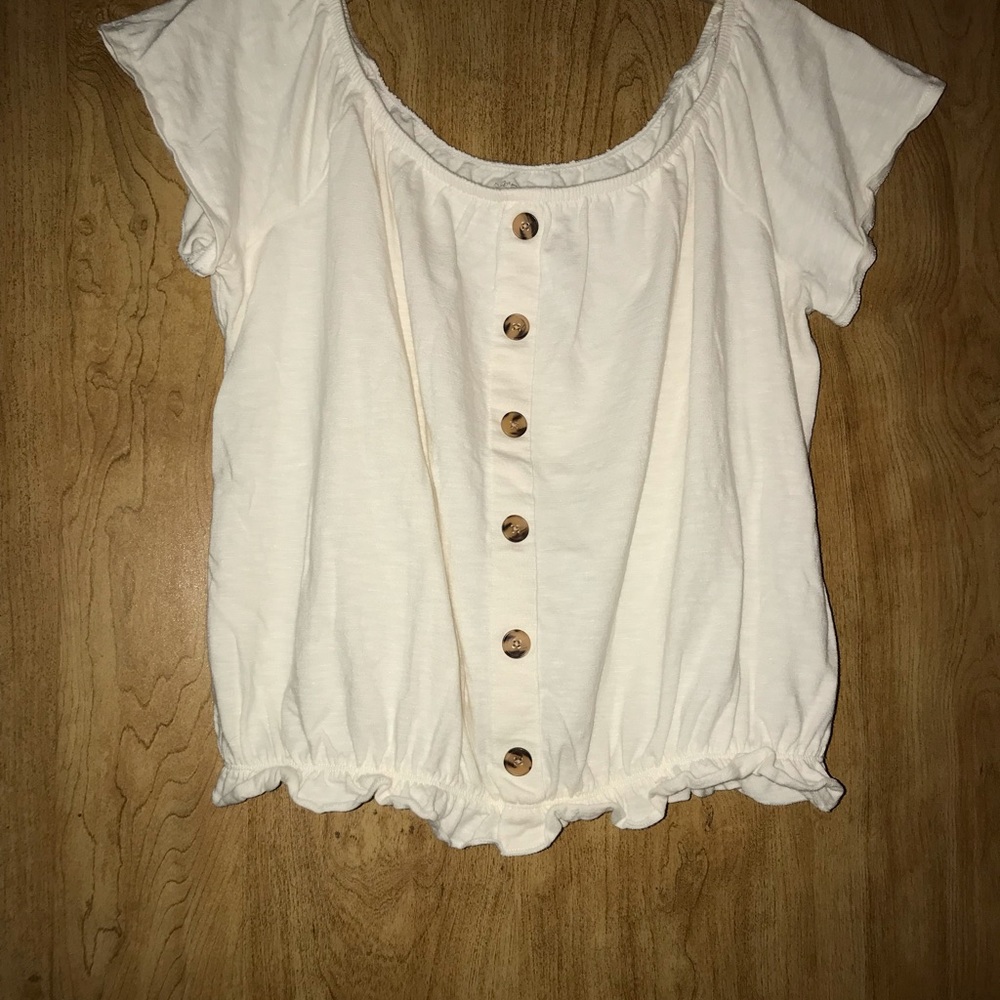 Shortsleeved top